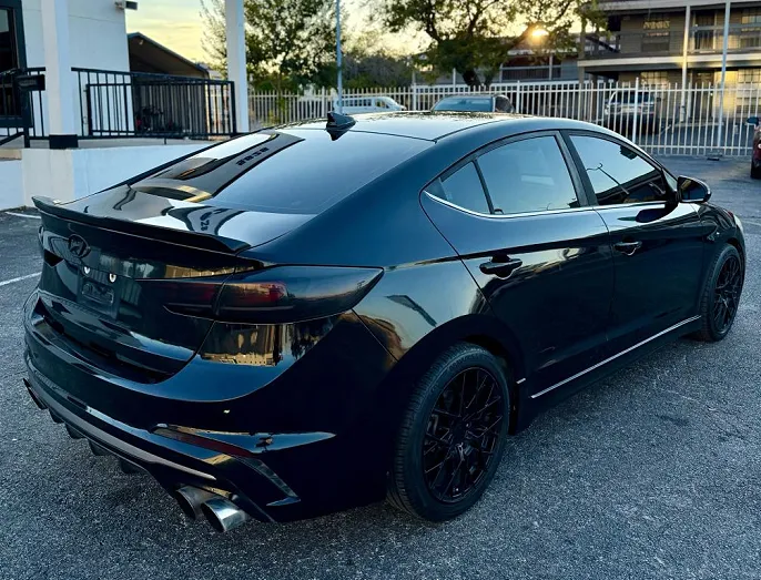 2018 Hyundai Elantra