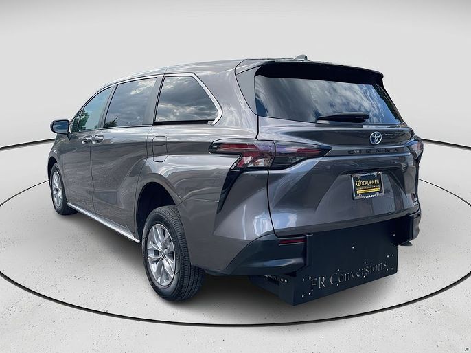 2023 Toyota Sienna