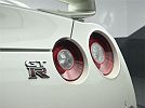 2020 Nissan GT-R Premium image 32