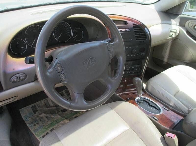 2001 Oldsmobile Aurora 3.5 image 5
