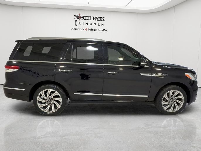 2024 Lincoln Navigator