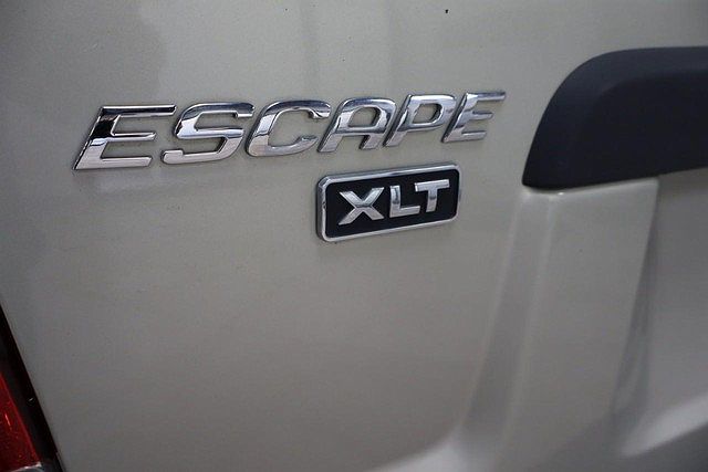 2005 Ford Escape XLT image 5