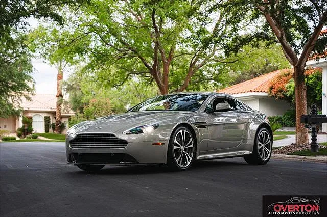 2017 Aston Martin V12 Vantage