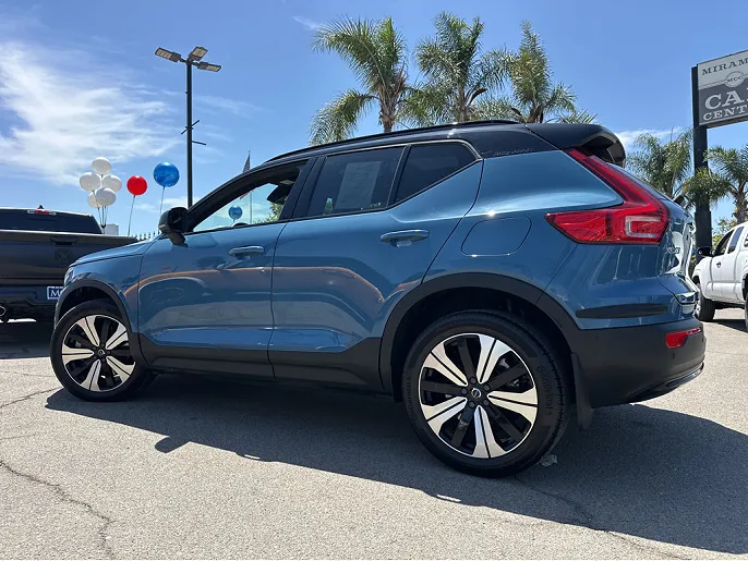 2023 Volvo XC40