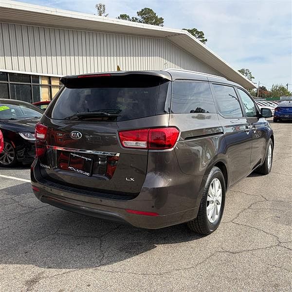 2017 Kia Sedona