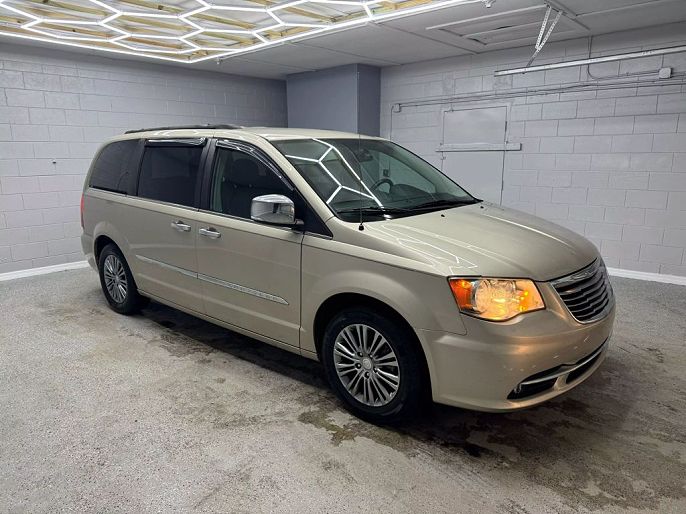 2014 Chrysler Town & Country