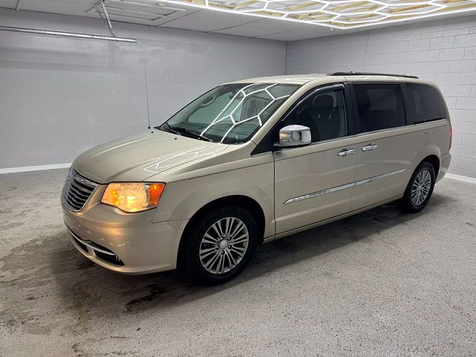 2014 Chrysler Town & Country