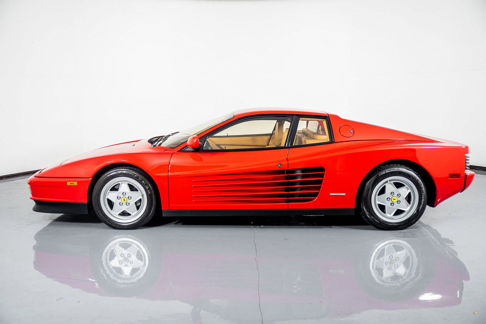 1990 Ferrari Testarossa null image 15
