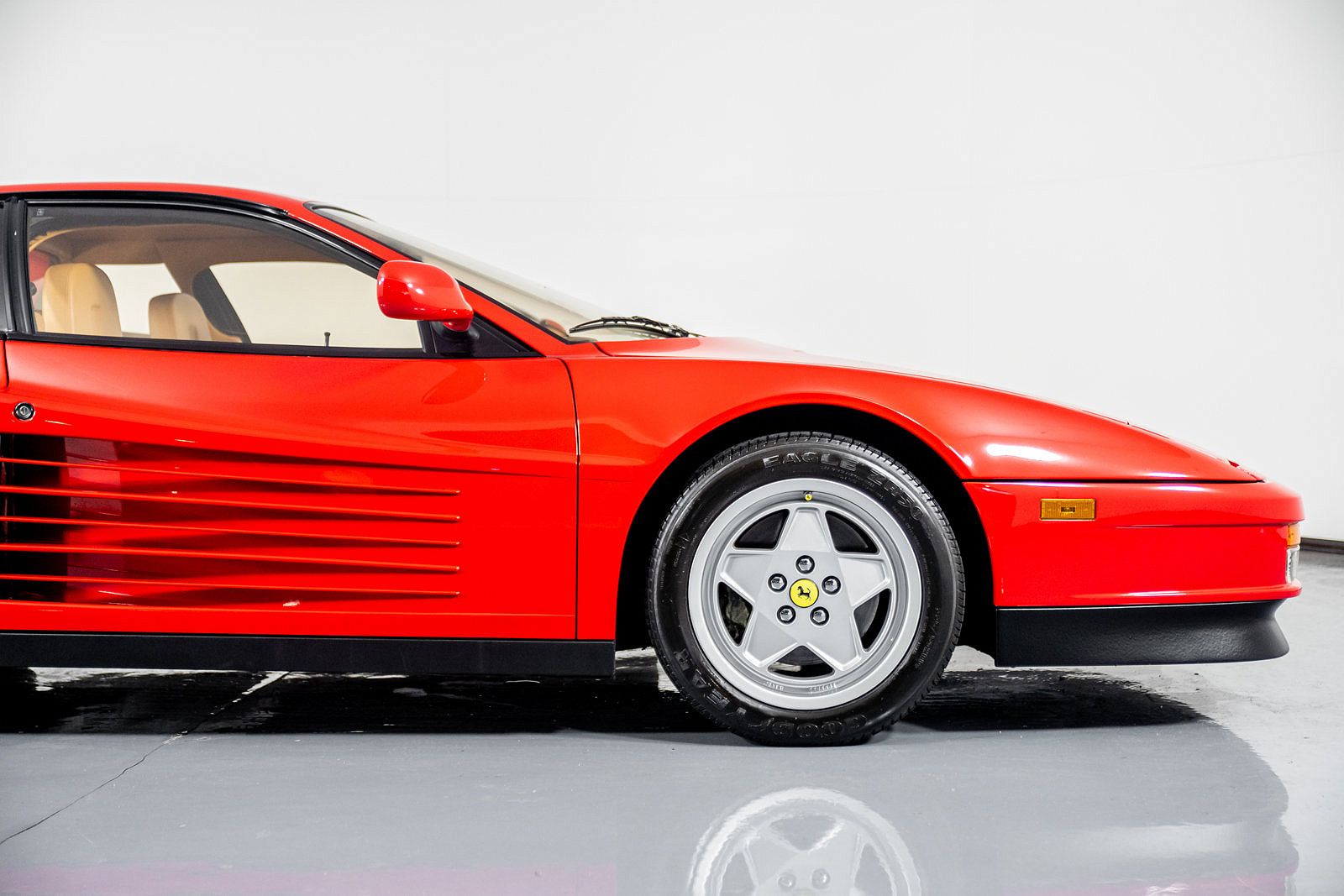 1990 Ferrari Testarossa null image 6