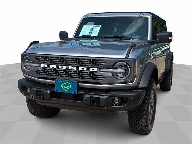2023 Ford Bronco Badlands image 0