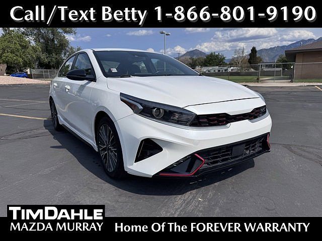 2023 Kia Forte GT-Line photo 11