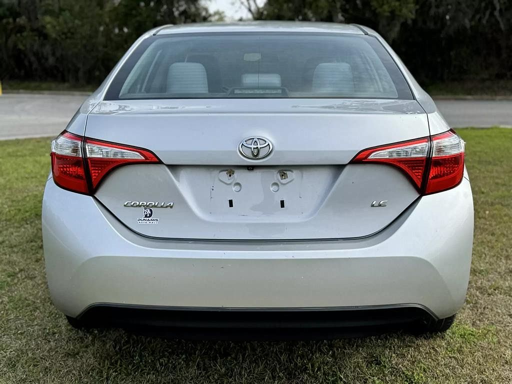 2015 Toyota Corolla LE image 5