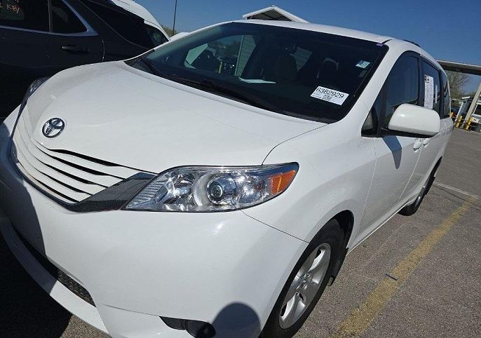 2017 Toyota Sienna