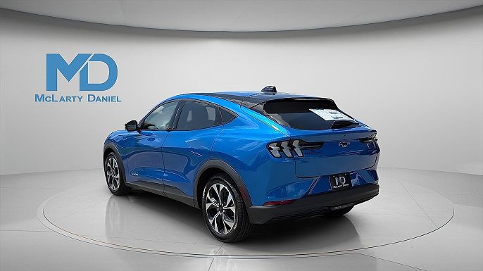 2025 Ford Mustang Mach-E