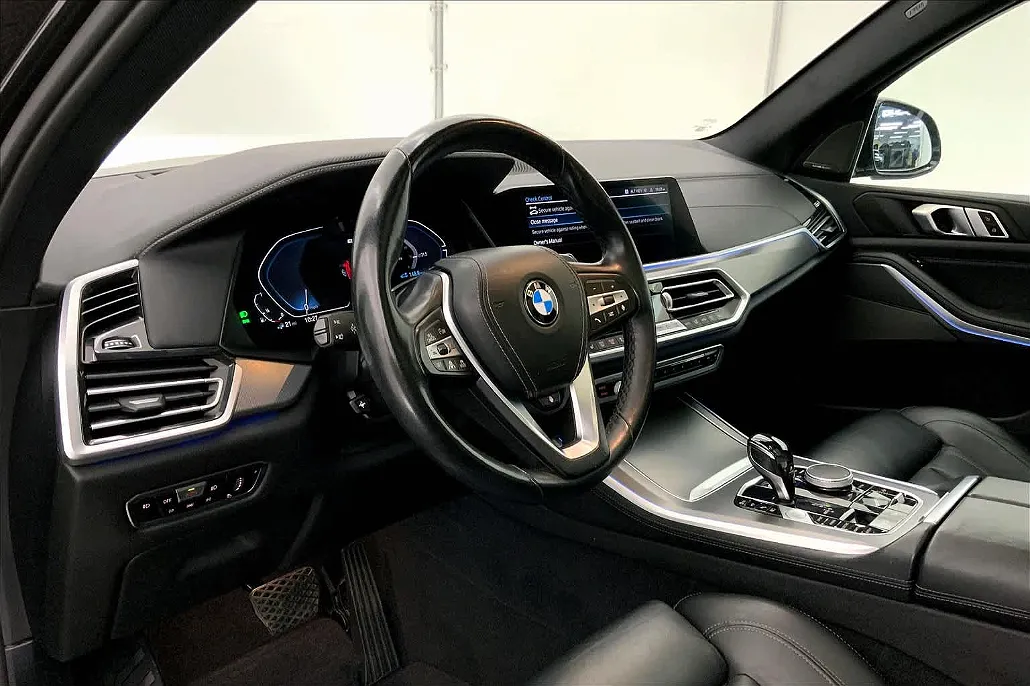 2021 BMW X5 xDrive45e image 1
