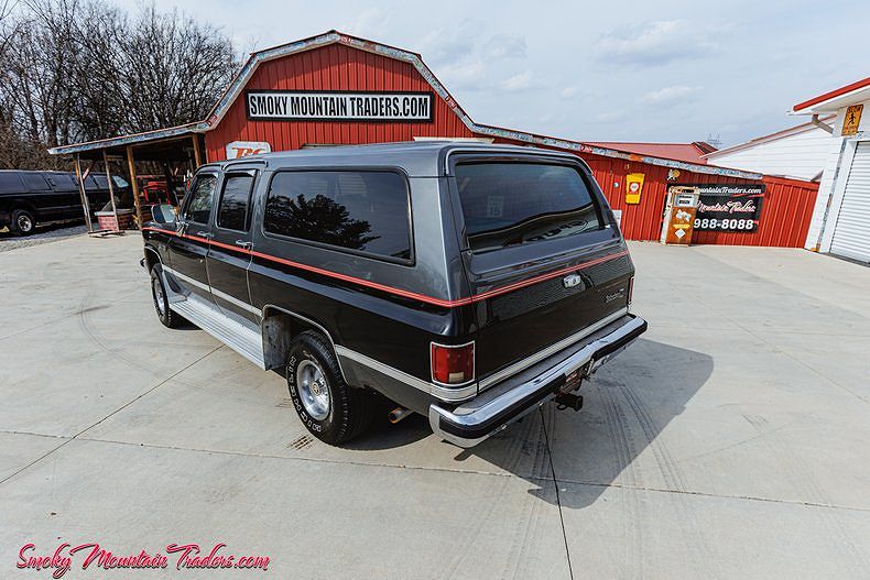 1988 GMC Suburban 1500 image 22