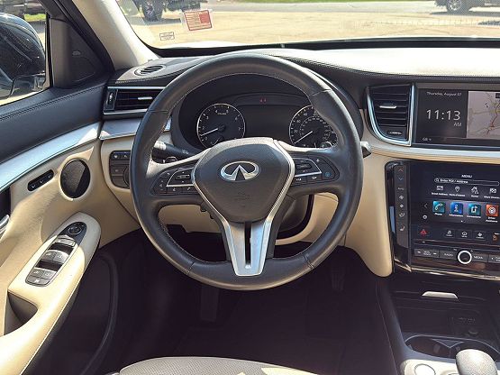 2021 Infiniti QX50 Essential photo 10