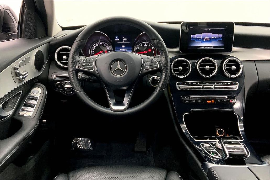 2015 Mercedes-Benz C-Class C 300 image 3