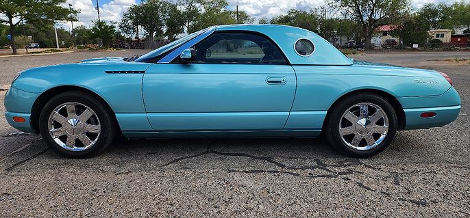 2002 Ford Thunderbird
