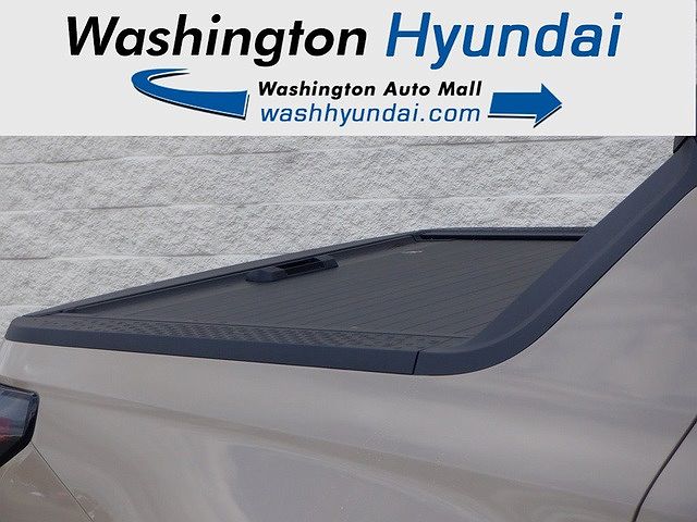 2024 Hyundai Santa Cruz Limited image 3