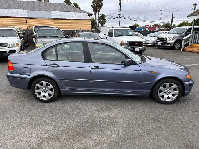 2002 BMW 3 Series