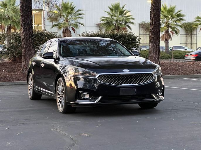 2017 Kia Cadenza