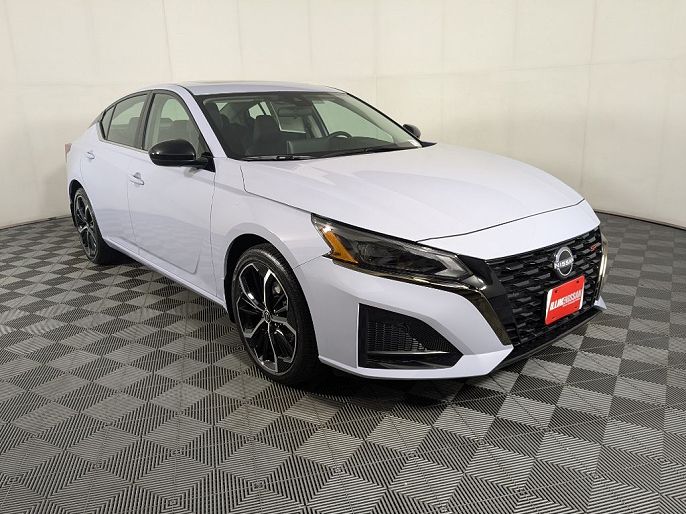 2025 Nissan Altima