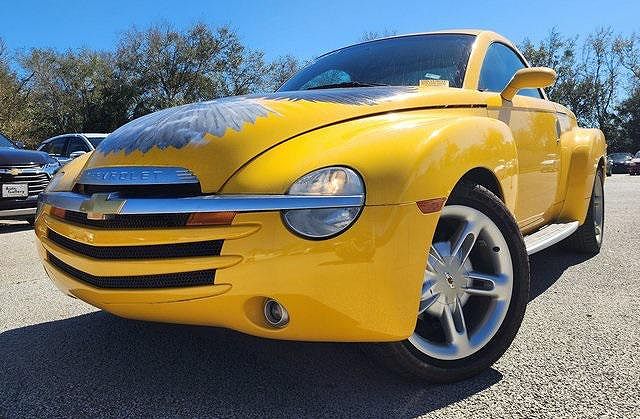 2003 Chevrolet SSR LS image 0