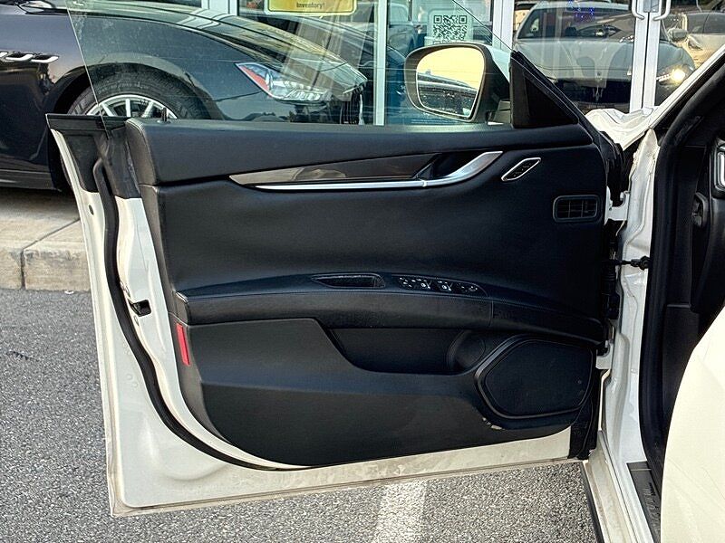2017 Maserati Ghibli