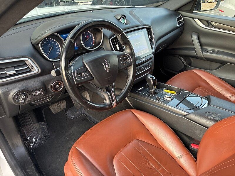 2017 Maserati Ghibli