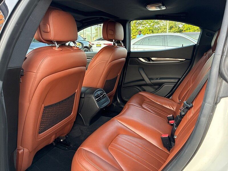 2017 Maserati Ghibli