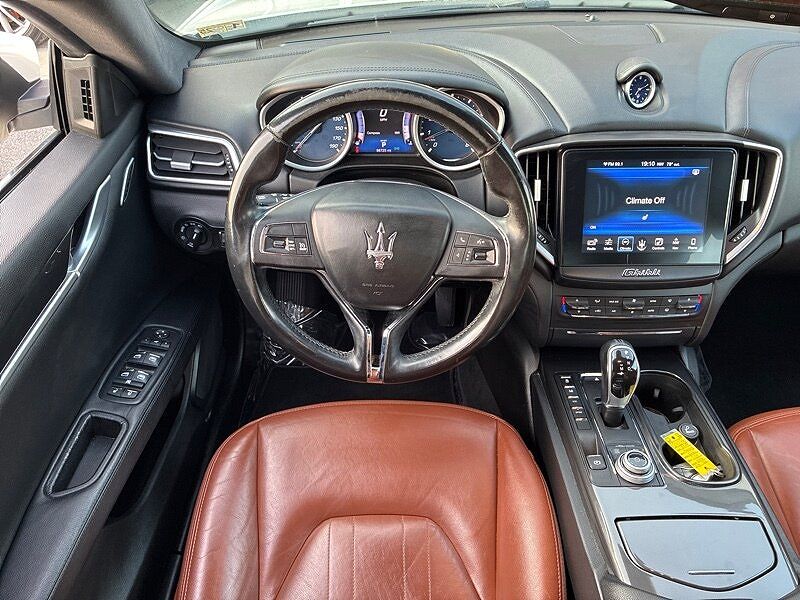 2017 Maserati Ghibli