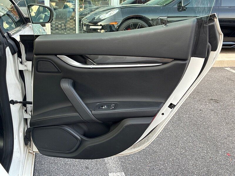 2017 Maserati Ghibli