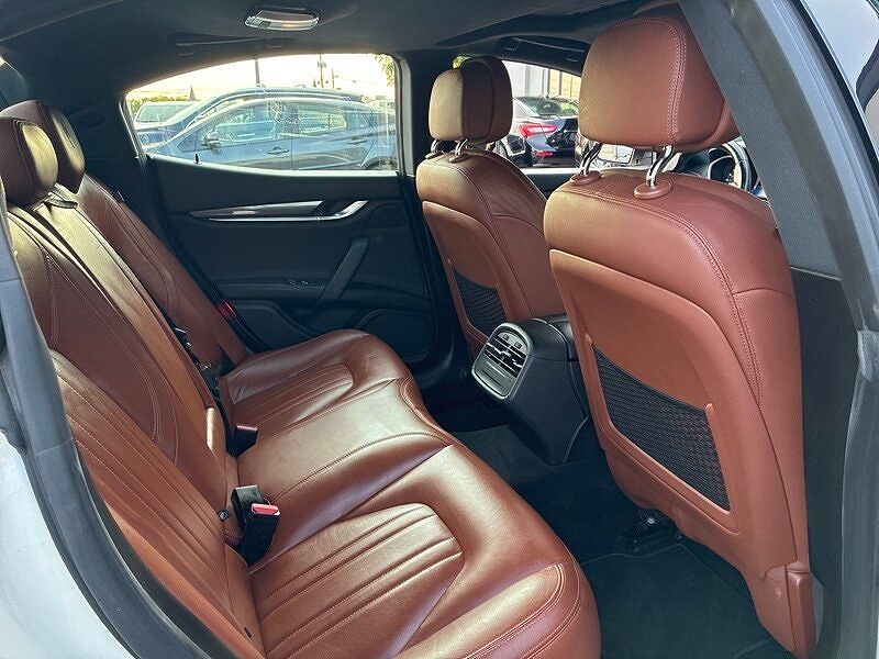 2017 Maserati Ghibli