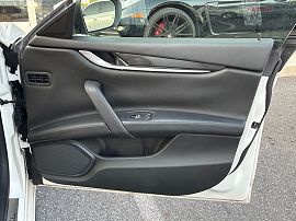 2017 Maserati Ghibli
