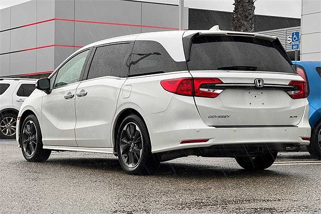 2022 Honda Odyssey Elite image 5